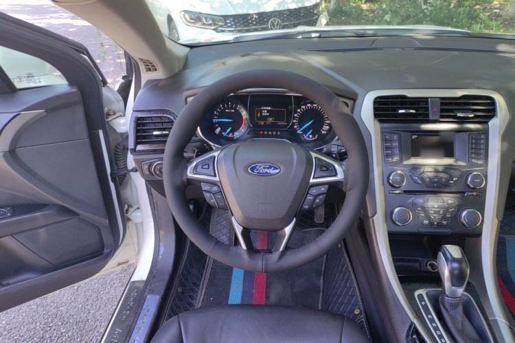 Used Ford Mondeo 2013 2.0L GTDi 200 Fashion Edition Steering Wheel