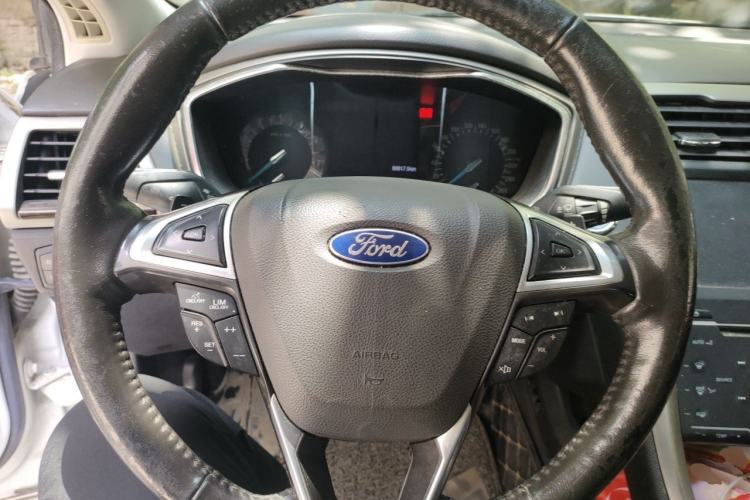 Used Ford Mondeo 2013 2.0L GTDi 200 Fashion Edition Steering Wheel