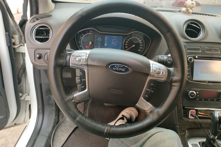 Used Ford Mondeo 2013 2.3L Luxury Model Steering Wheel