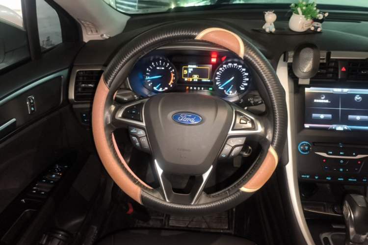Used Ford Mondeo 2013 1.5L GTDi180 Fashion Edition Steering Wheel