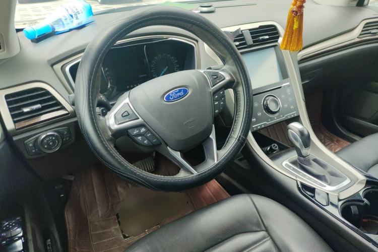 Used Ford Mondeo 2013 2.0L GTDi 200 Fashion Edition Steering Wheel