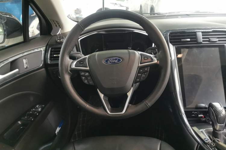 Used Ford Mondeo 2013 2.0L GTDi 200 Fashion Edition Steering Wheel