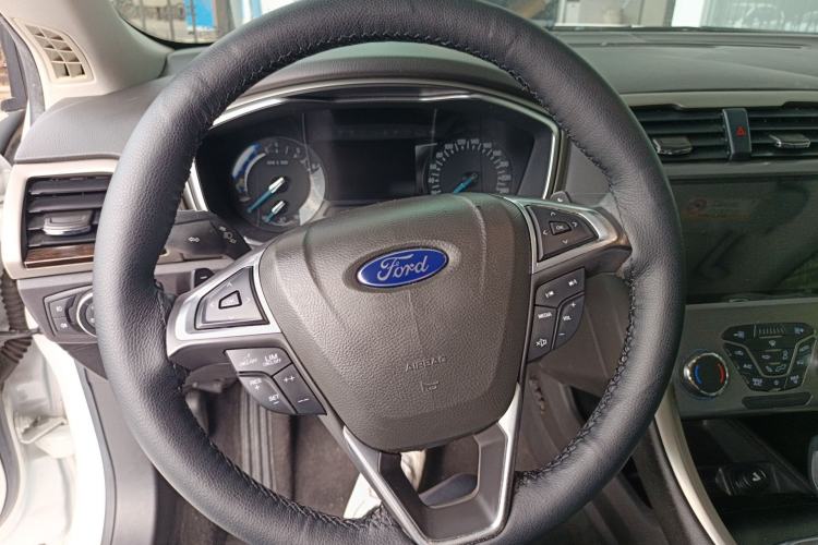 Used Ford Mondeo 2013 2.0L GTDi 200 Fashion Edition Steering Wheel