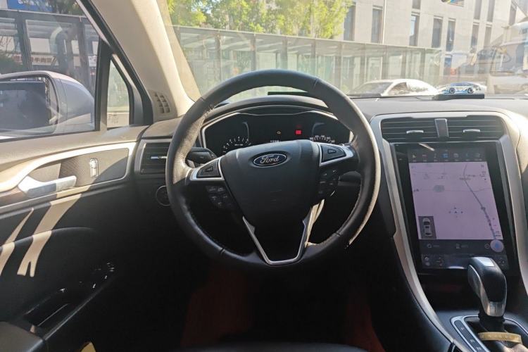 Used Ford Mondeo 2013 2.0L GTDi 200 Fashion Edition Steering Wheel
