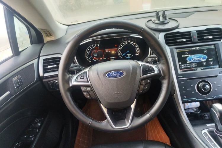 Used Ford Mondeo 2013 2.0L GTDi240 Luxury Sport Model Steering Wheel