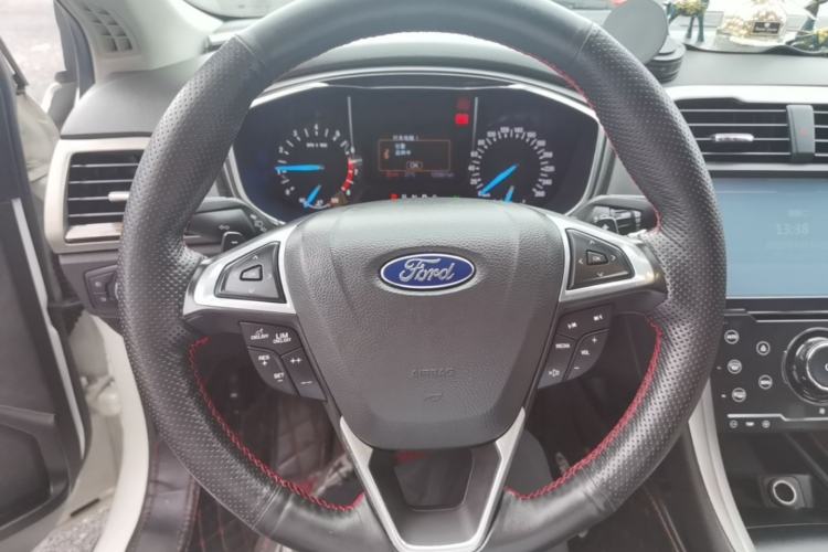 Used Ford Mondeo 2013 2.0L GTDi 200 Fashion Edition Steering Wheel