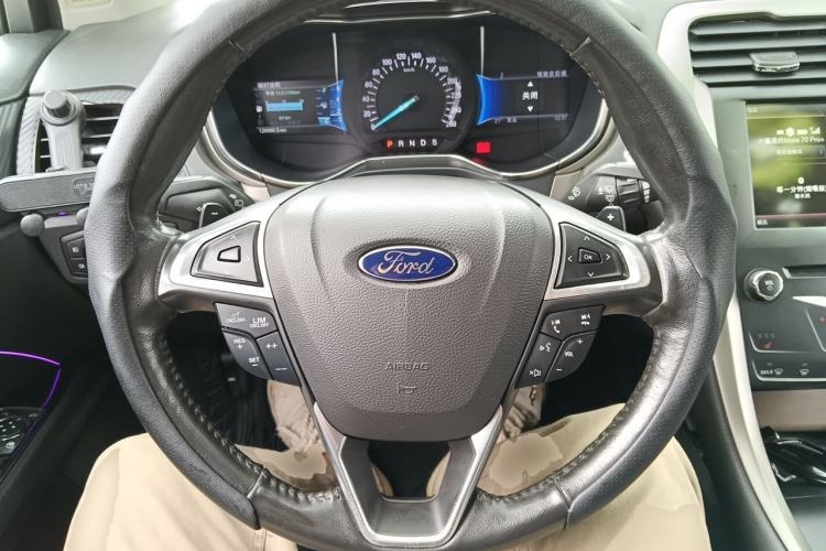 Used Ford Mondeo 2013 2.0L GTDi 200 Luxury Model Steering Wheel