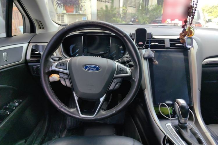 Used Ford Mondeo 2013 2.0L GTDi 200 Fashion Edition Steering Wheel