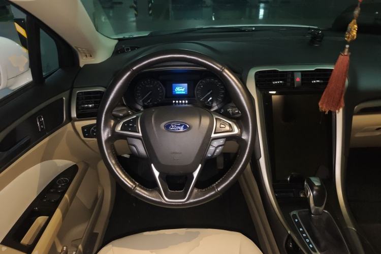 Used Ford Mondeo 2013 1.5L GTDi180 Comfort Model Steering Wheel