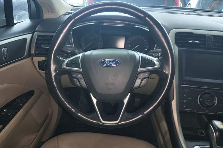 Used Ford Mondeo 2013 2.0L GTDi 200 Fashion Edition Steering Wheel
