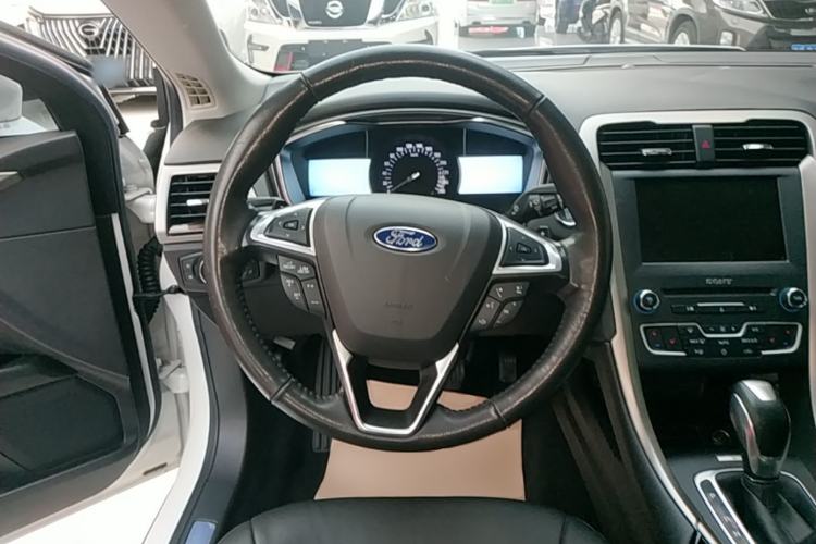 Used Ford Mondeo 2013 2.0L GTDi 200 Luxury Model Steering Wheel