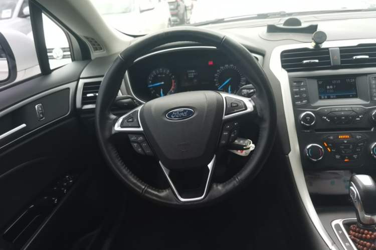 Used Ford Mondeo 2013 1.5L GTDi180 Fashion Edition Steering Wheel