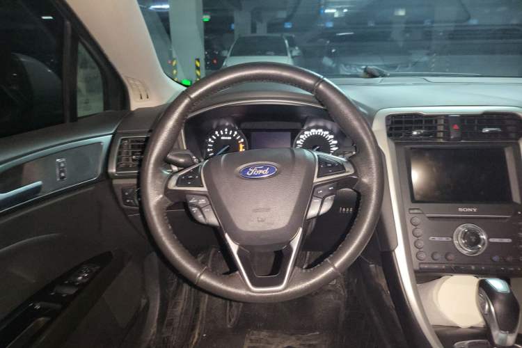 Used Ford Mondeo 2013 1.5L GTDi180 Fashion Edition Steering Wheel