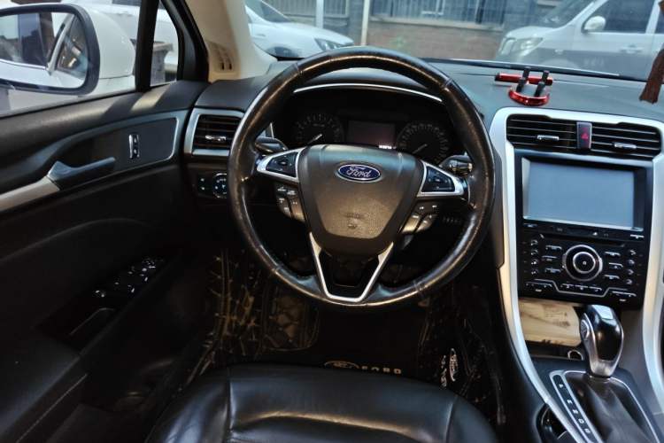 Used Ford Mondeo 2013 1.5L GTDi180 Fashion Edition Steering Wheel