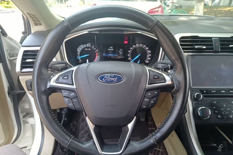 Used Ford Mondeo 2013 2.0L GTDi 200 Fashion Edition Steering Wheel