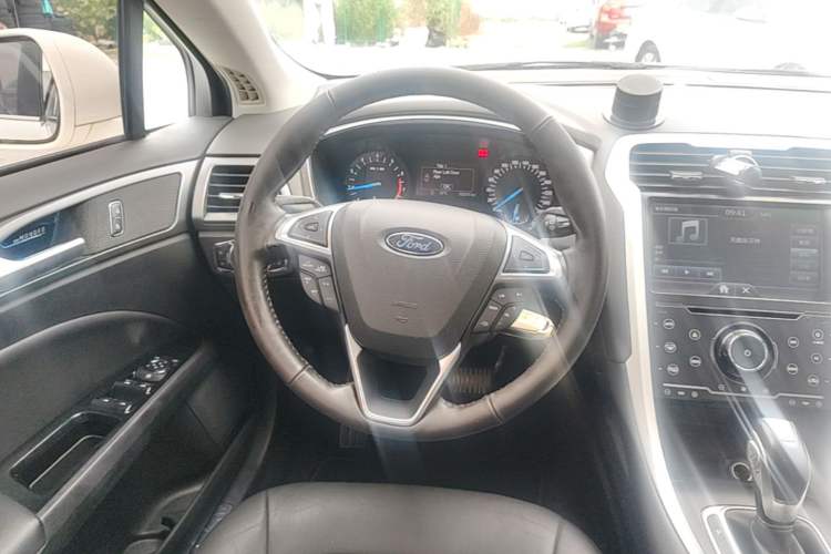 Used Ford Mondeo 2013 1.5L GTDi180 Fashion Edition Steering Wheel