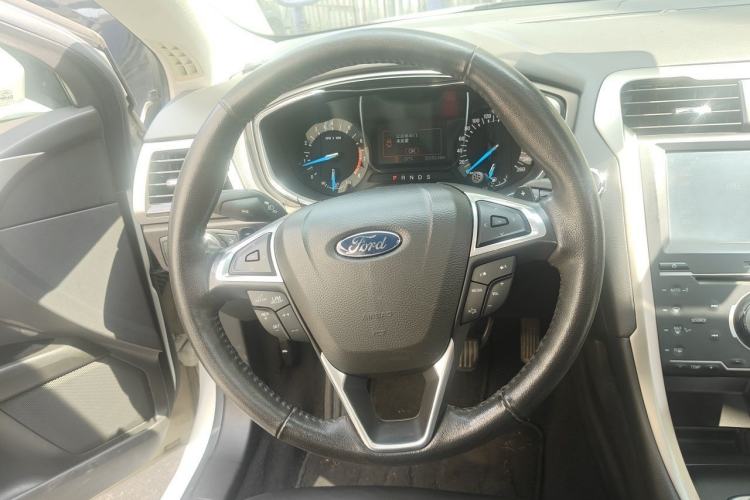 Used Ford Mondeo 2013 2.0L GTDi 200 Fashion Edition Steering Wheel