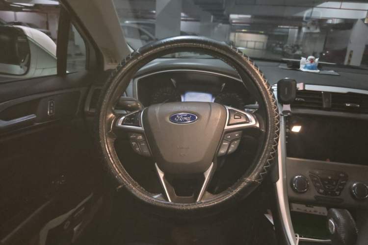 Used Ford Mondeo 2013 1.5L GTDi180 Fashion Edition Steering Wheel