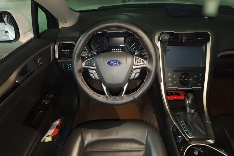 Used Ford Mondeo 2013 2.0L GTDi 200 Fashion Edition Steering Wheel