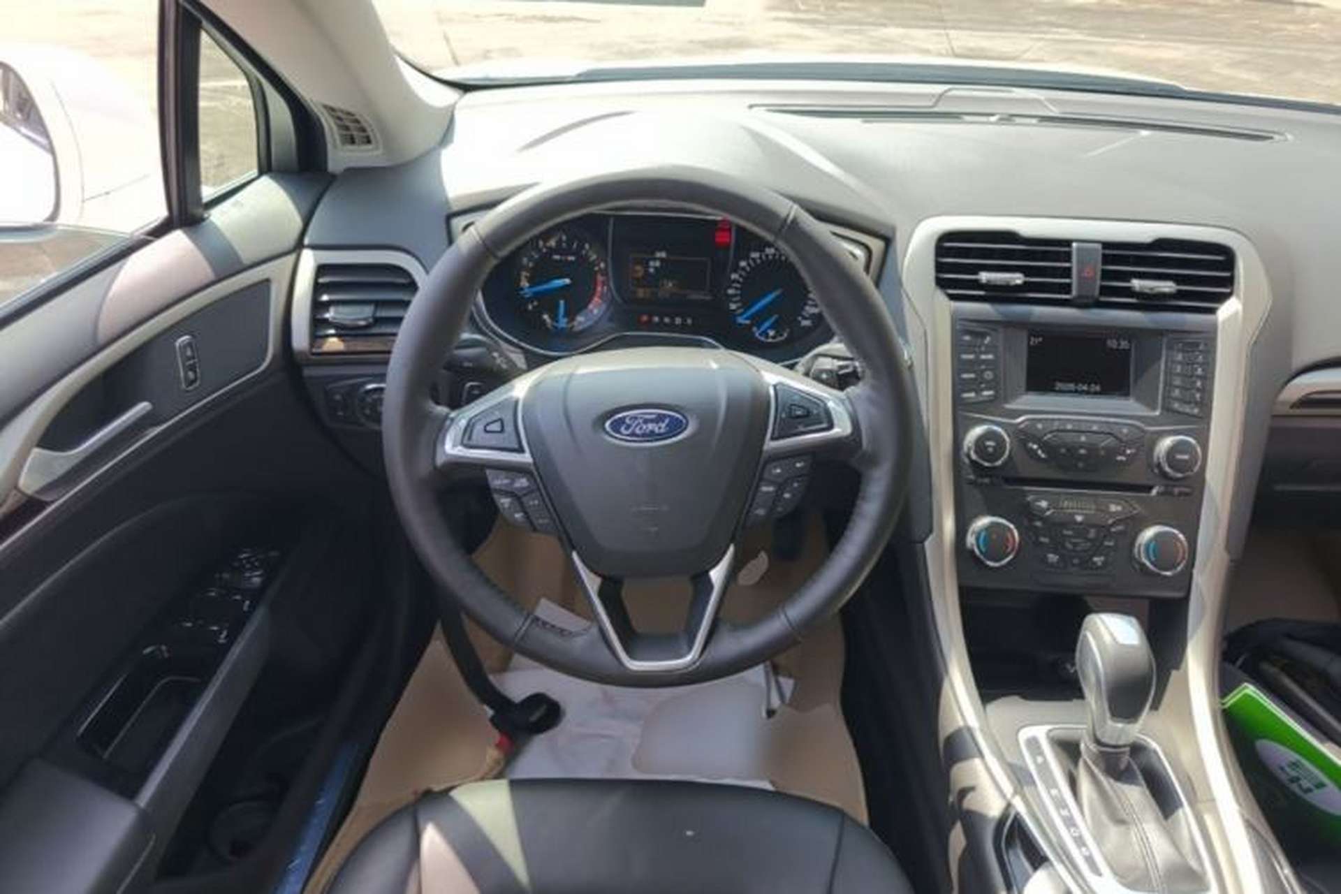Used Ford Mondeo 2013 2.0L GTDi 200 Fashion Edition Steering Wheel