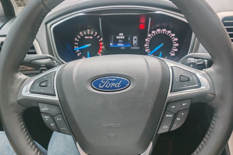 Used Ford Mondeo 2013 2.0L GTDi 200 Fashion Edition Steering Wheel