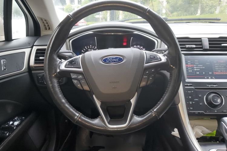 Used Ford Mondeo 2013 2.0L GTDi 200 Fashion Edition Steering Wheel