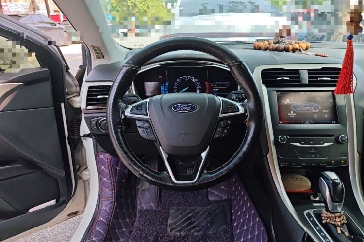 Used Ford Mondeo 2013 2.0L GTDi 200 Luxury Model Steering Wheel