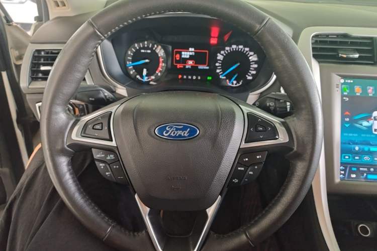 Used Ford Mondeo 2013 1.5L GTDi180 Fashion Edition Steering Wheel