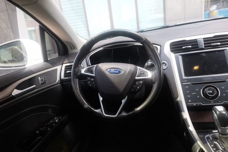 Used Ford Mondeo 2013 2.0L GTDi240 Flagship Edition Steering Wheel