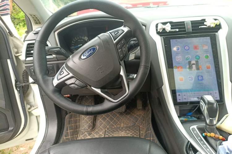 Used Ford Mondeo 2013 1.5L GTDi180 Fashion Edition Steering Wheel