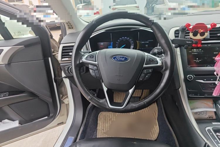 Used Ford Mondeo 2013 2.0L GTDi 200 Luxury Model Steering Wheel