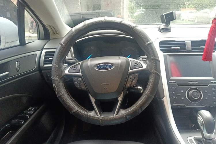 Used Ford Mondeo 2013 1.5L GTDi180 Fashion Edition Steering Wheel
