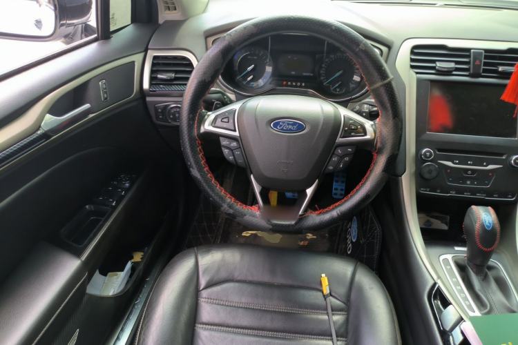 Used Ford Mondeo 2013 2.0L GTDi 200 Fashion Edition Steering Wheel