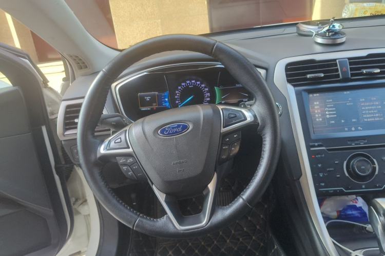 Used Ford Mondeo 2013 2.0L GTDi 200 Fashion Edition Steering Wheel
