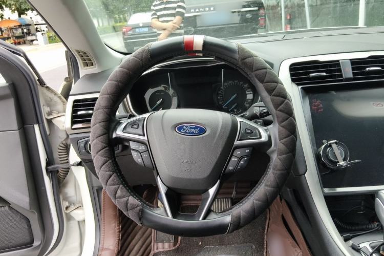 Used Ford Mondeo 2013 2.0L GTDi 200 Fashion Edition Steering Wheel