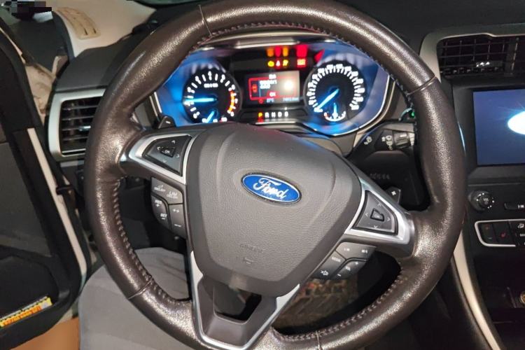 Used Ford Mondeo 2013 2.0L GTDi 200 Fashion Edition Steering Wheel
