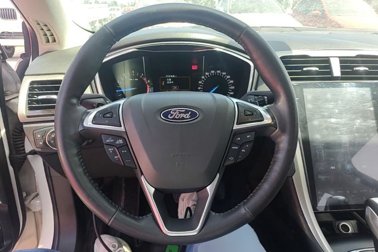 Used Ford Mondeo 2013 2.0L GTDi 200 Fashion Edition Steering Wheel