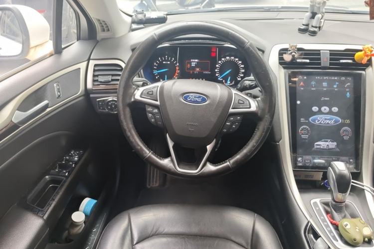 Used Ford Mondeo 2013 2.0L GTDi 200 Fashion Edition Steering Wheel