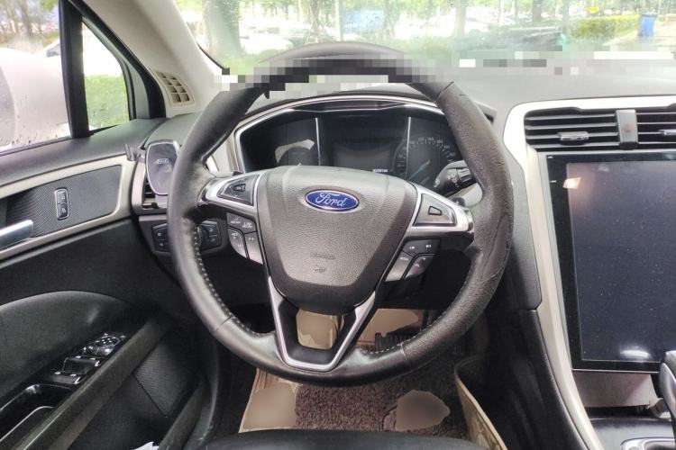 Used Ford Mondeo 2013 2.0L GTDi 200 Fashion Edition Steering Wheel