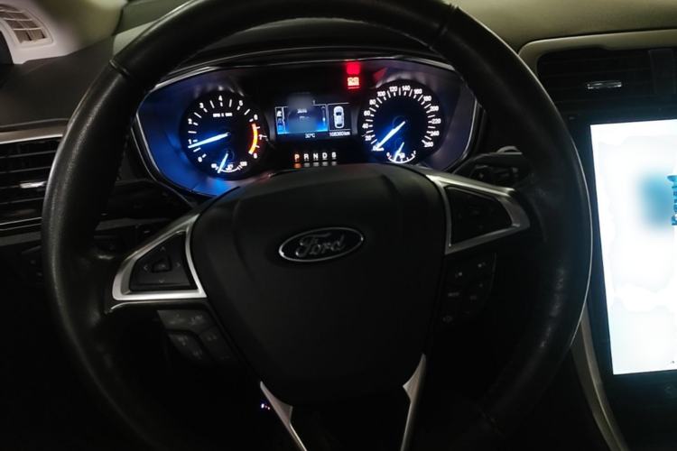 Used Ford Mondeo 2013 2.0L GTDi 200 Fashion Edition Steering Wheel