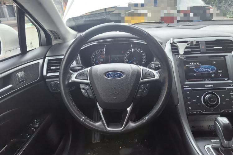 Used Ford Mondeo 2013 2.0L GTDi240 Luxury Sport Model Steering Wheel