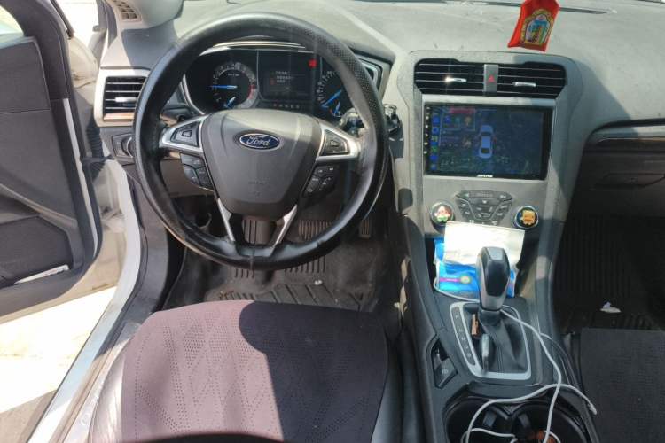 Used Ford Mondeo 2013 2.0L GTDi 200 Fashion Edition Steering Wheel