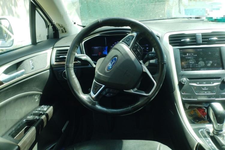 Used Ford Mondeo 2013 2.0L GTDi 200 Luxury Model Steering Wheel