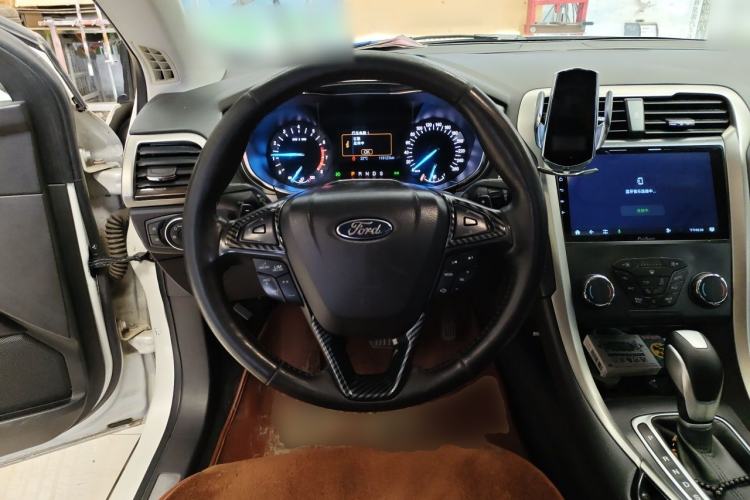 Used Ford Mondeo 2013 2.0L GTDi 200 Fashion Edition Steering Wheel