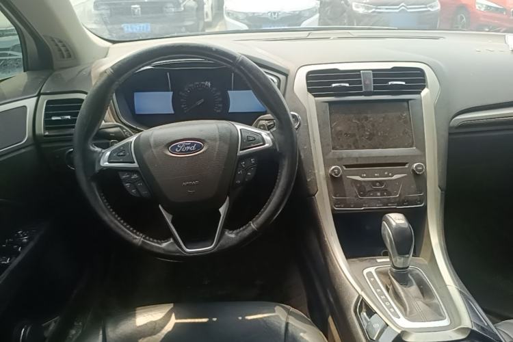 Used Ford Mondeo 2013 2.0L GTDi 200 Luxury Model Steering Wheel