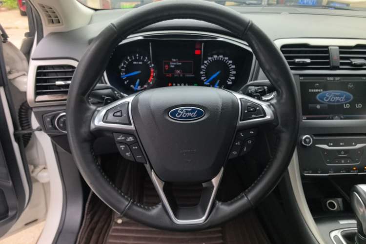 Used Ford Mondeo 2013 2.0L GTDi 200 Fashion Edition Steering Wheel