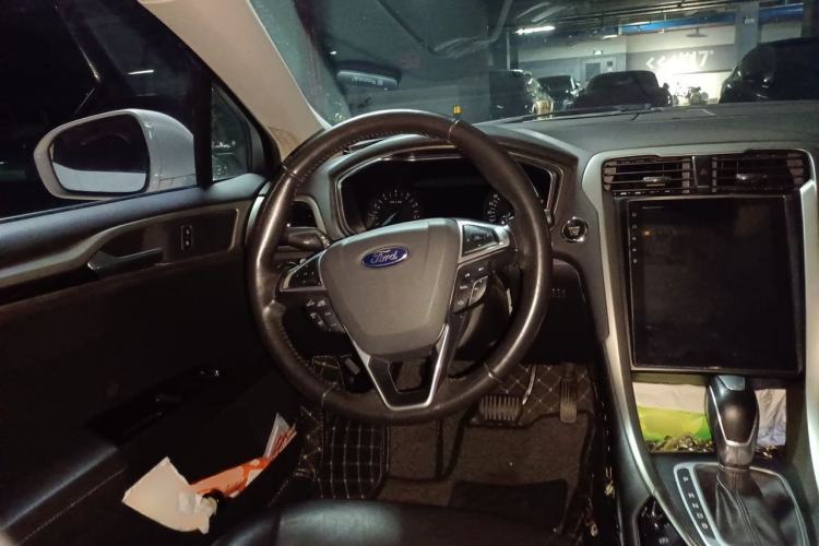 Used Ford Mondeo 2013 2.0L GTDi 200 Fashion Edition Steering Wheel