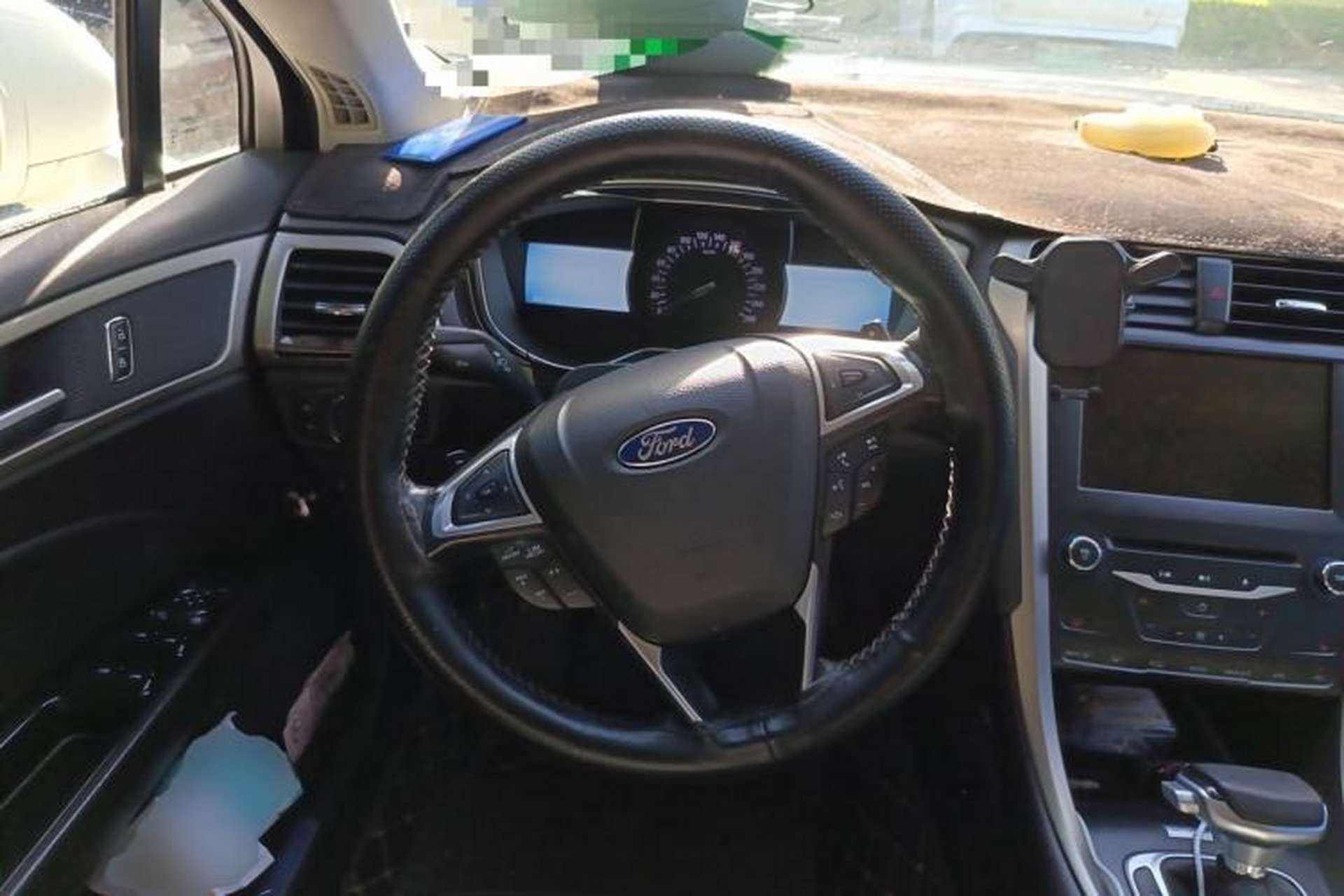 Used Ford Mondeo 2013 2.0L GTDi 200 Luxury Model Steering Wheel