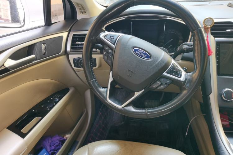 Used Ford Mondeo 2013 2.0L GTDi 200 Fashion Edition Steering Wheel