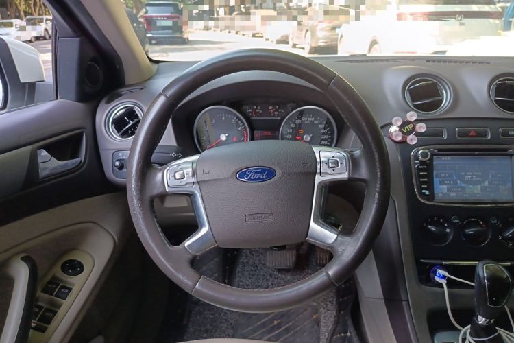 Used Ford Mondeo 2013 2.3L Fashion Edition Steering Wheel